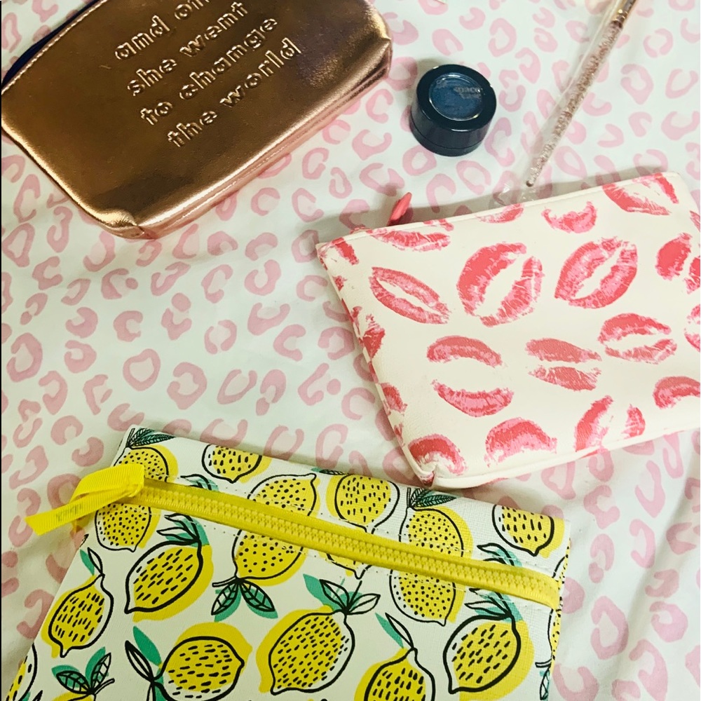 Cute cosmetics  bundle - Picture 2 of 7